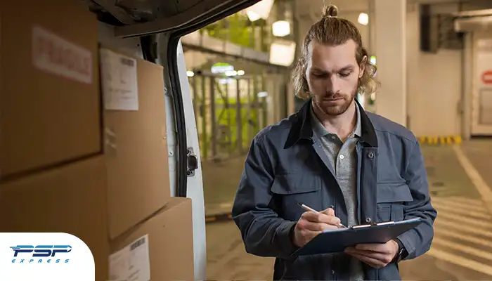 ترخیص کار گمرکی